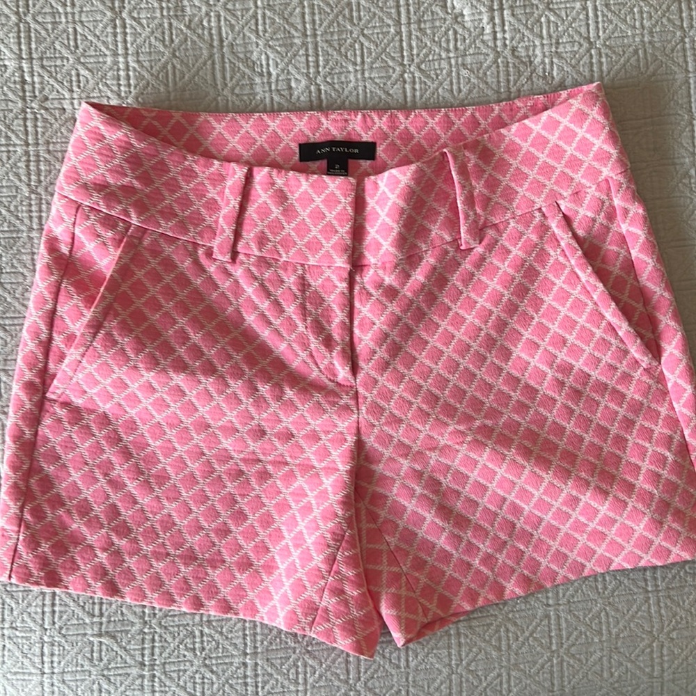 Ann Taylor pink shorts size 2